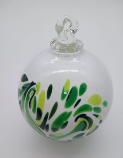 boule de noel en cristal soufflée patrick kimbert